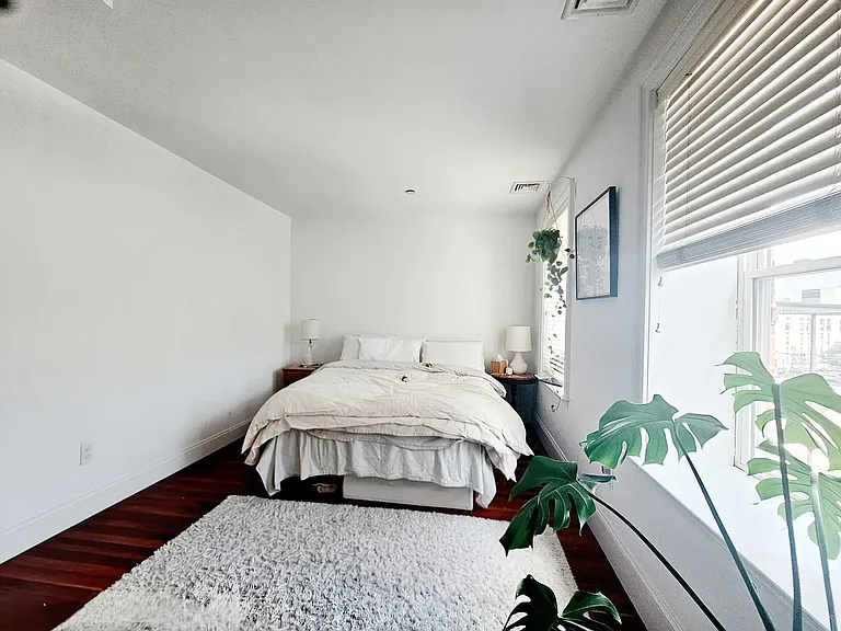 14 Temple St #4 — Photo 10