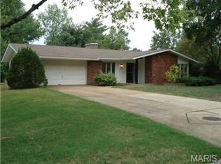 12532 Westport Dr, Saint Louis, MO
