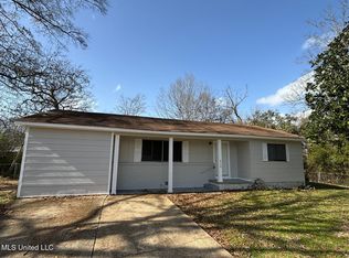 210 Reynolds St, Pearl, MS 39208