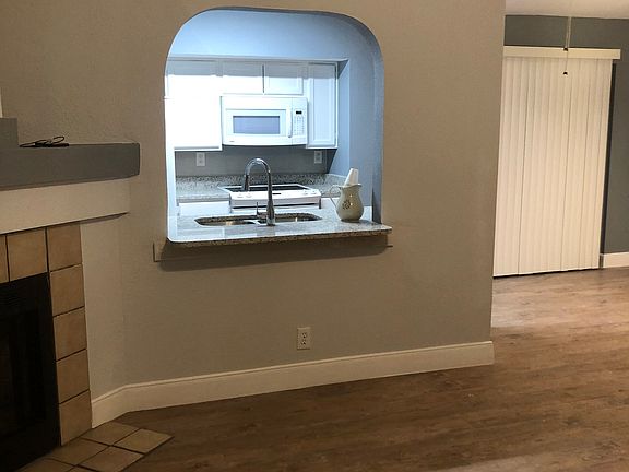 5th image of 8401 Forest Ridge Dr