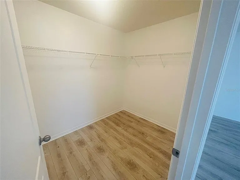 16616 Broadford Ln — Photo 17