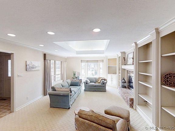 5th image of 1001 Rockford Ct