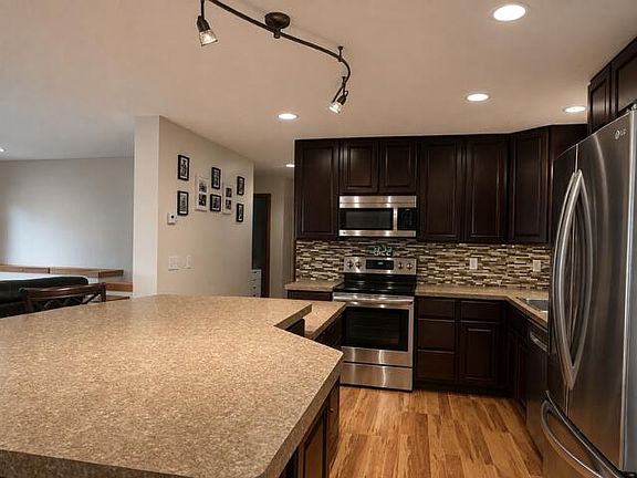 5th image of 304 Partridge Ave