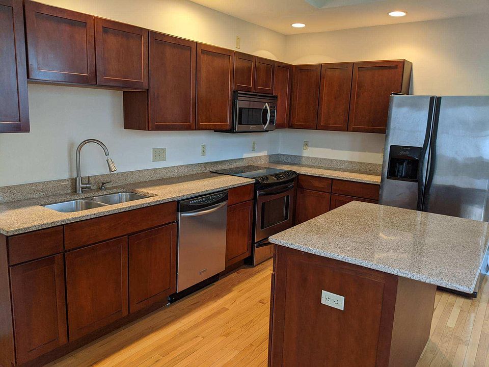 1st image of 212 W Franklin St APT 208