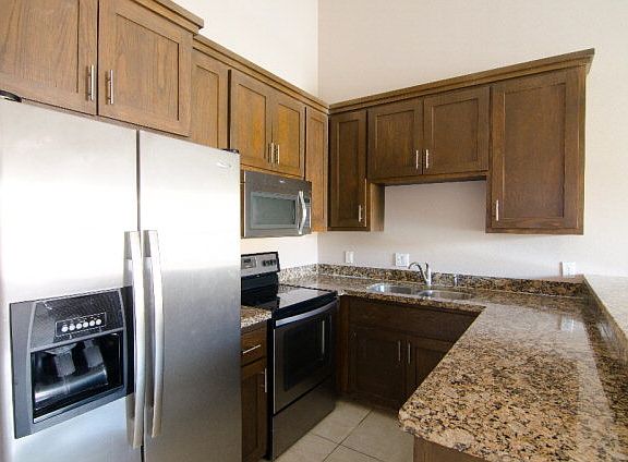 4th image of 3136 Regal Dr APT B