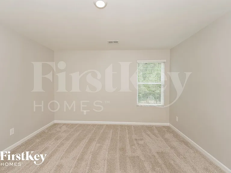 4131 Park Crossings Dr — Photo 12