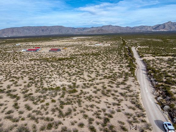 4th image of Rabbit Run Rd