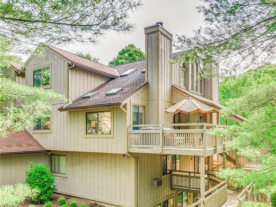 1st image of 596 Meredith Ln