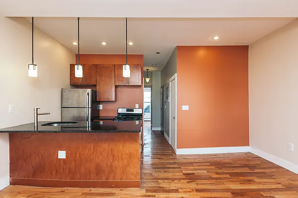 Rented by Nooklyn NYC LLC | media 21