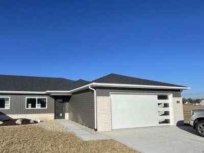 120 Bridgeport Dr, Moro, IL, 62067