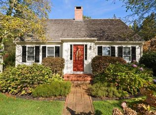 198 Saint George St, Duxbury, MA 02332