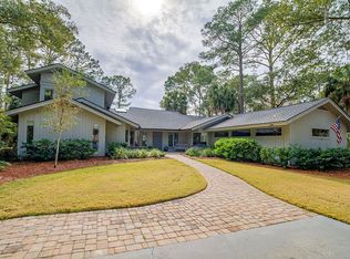 7 Gull Point Rd, Hilton Head Island, SC 29928