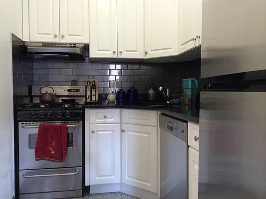 Rented by America Mecca Realty LLC | media 22