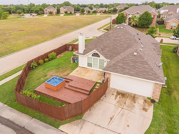 4th image of 2302 River Canyon Ln