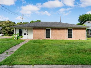 2210 Chestnut Ln, Pasadena, TX 77502