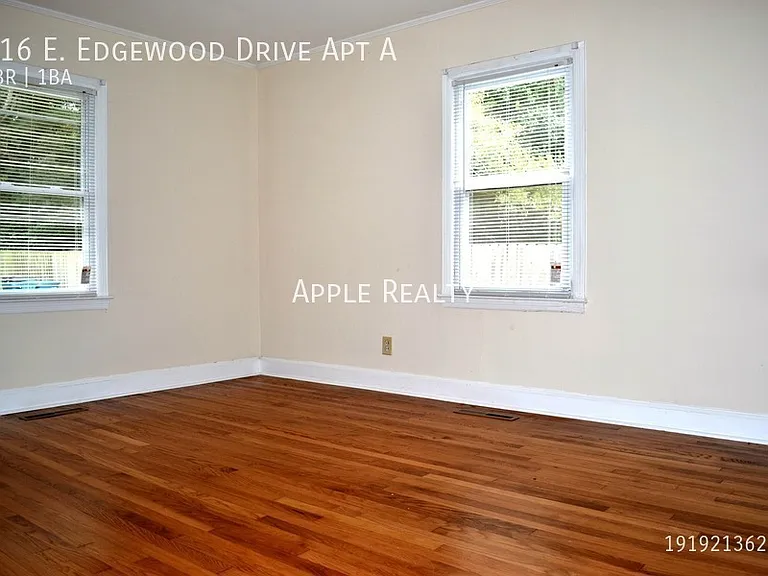 116 E Edgewood Dr #A — Photo 3