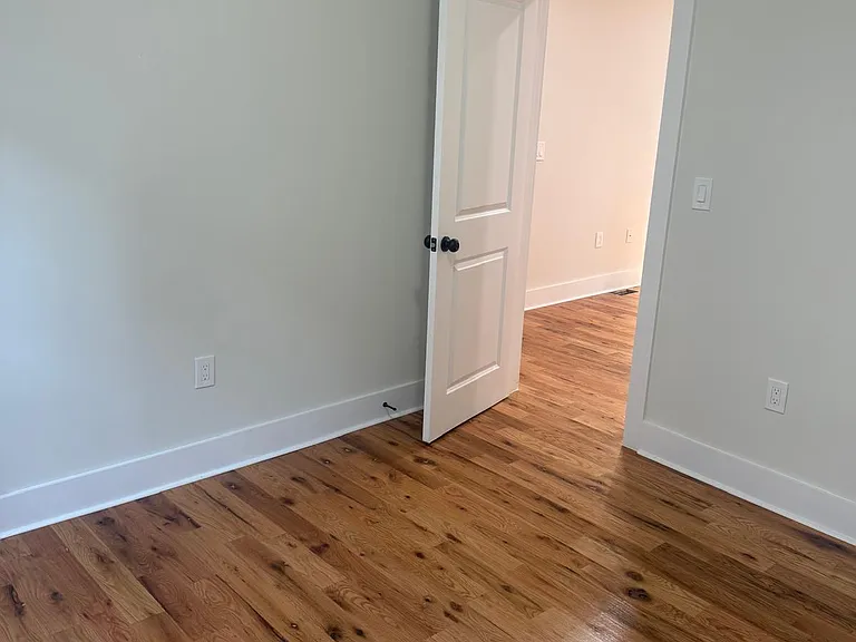 871-873 S 17th St #1 — Photo 11