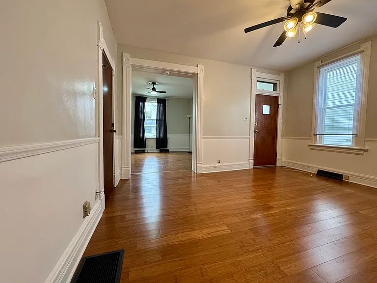 121 Chicago Ave — Photo 11