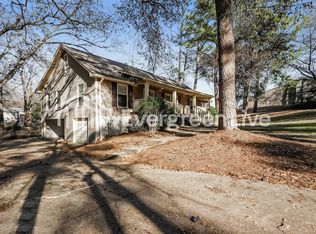 1174 Martingale Rd, Jackson, MS 39206