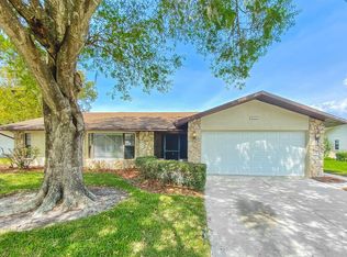 8553 Bridgewater Dr, New Port Richey, FL 34655