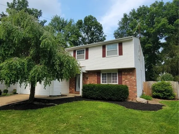 301 Mayhill Dr, Newton Falls, OH 44444