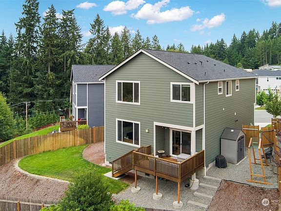 2nd image of 1170 NE Sockeye Court