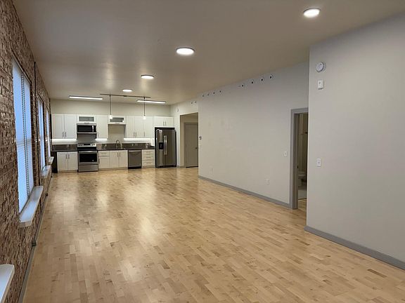 3rd image of 545 Shoup Ave APT 309