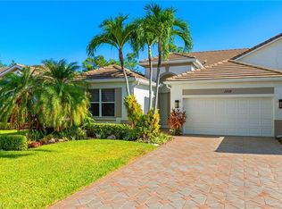 1208 Chelmsford Ct #67, Naples, FL 34104