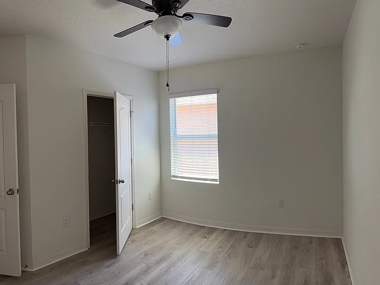 327 Lazio Cir — Photo 18