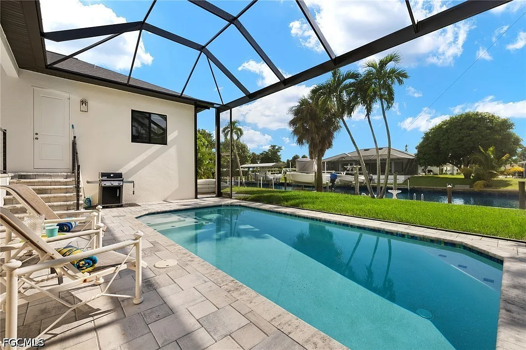 4 bed, 3.0 bath, 2337 sqft, $8,380 — Photo 3