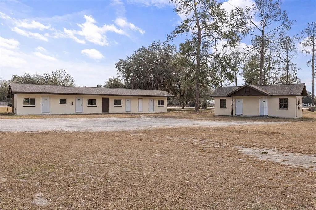 1 bed, 1.0 bath, 260 sqft, $995 — Photo 1