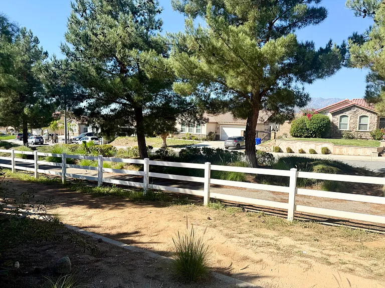 Shepherd Ln — Photo 1