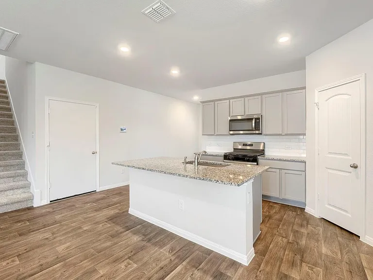 13507 Howser Trce — Photo 7
