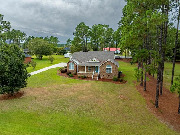 113 Goldenwood Dr, Sylvester, GA 31791