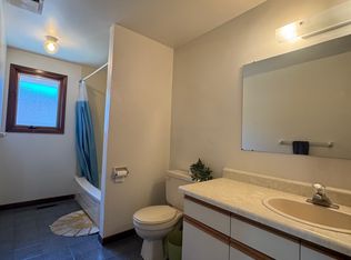 23 Walmer Gdns, London, ON N6G4H4