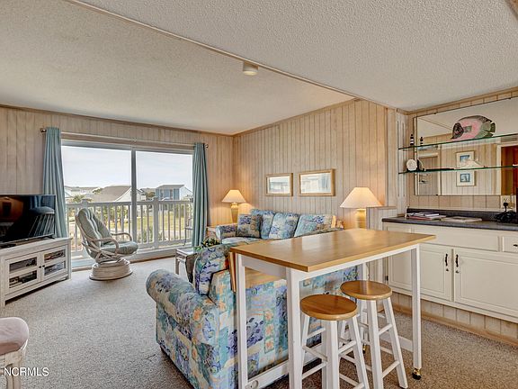 5th image of 258 W 2nd St #1C