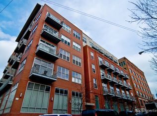 824 W Superior St #P-25, Chicago, IL