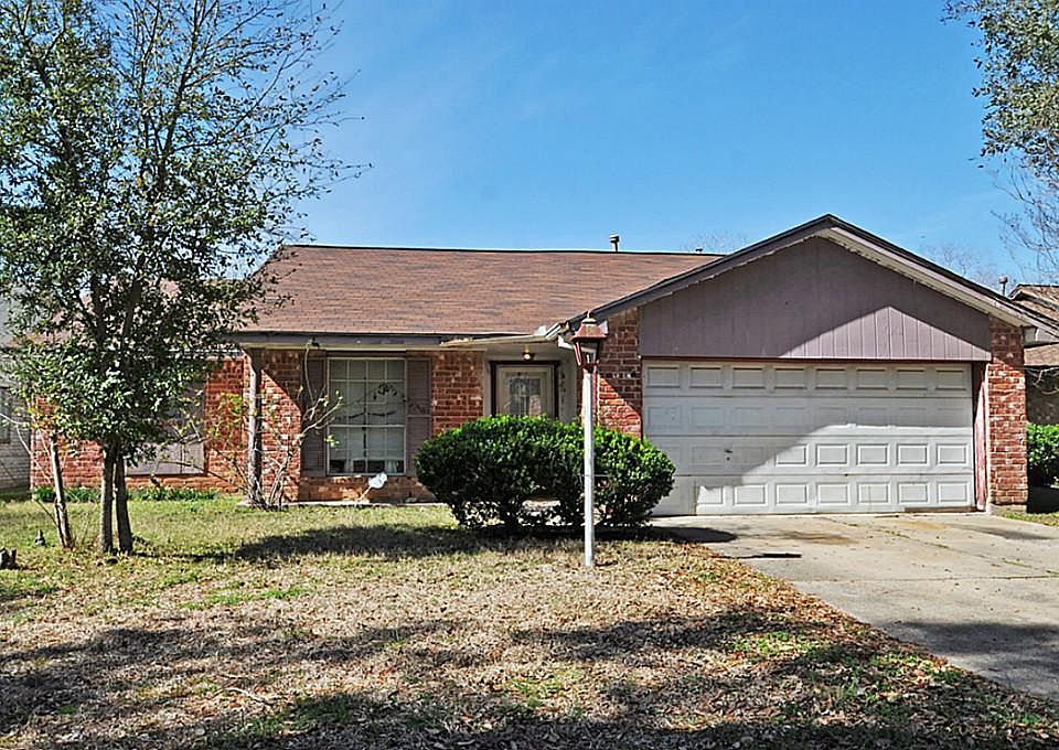1st image of 15114 Four Winds Dr