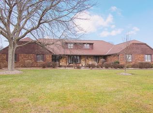 11899 Castleton Ln, Grafton, OH