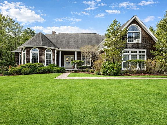 2nd image of 21 Corbett Dr