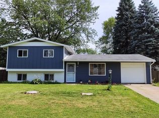 533 Spruce Rd, Bolingbrook, IL 60440