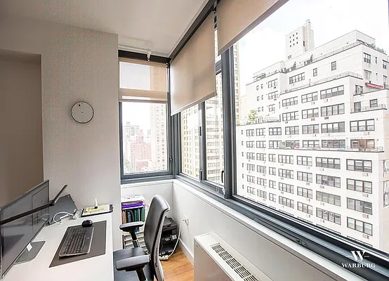 Rented by Warburg | media 33