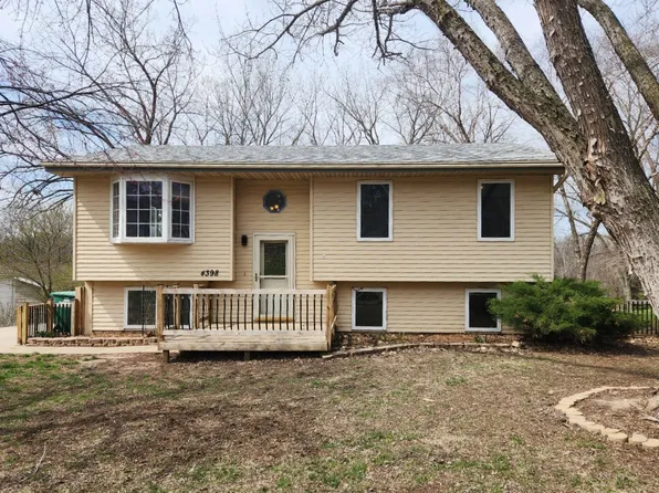 4398 Lexington Dr, Pleasant Hill, IA 50327