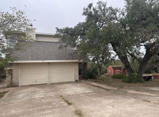 210 Oak Springs Dr, Dripping Springs, TX 78620