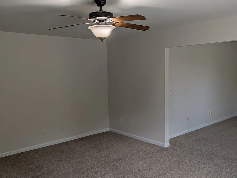 2428 Averon Dr — Photo 11