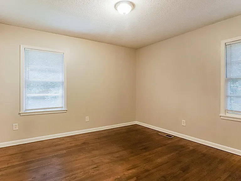 812 Nelson Dr — Photo 15
