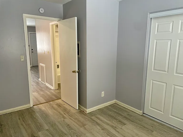 595 Brown St #2 — Photo 31