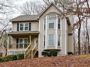138 Williamsburg Ln, Woodstock, GA 30189