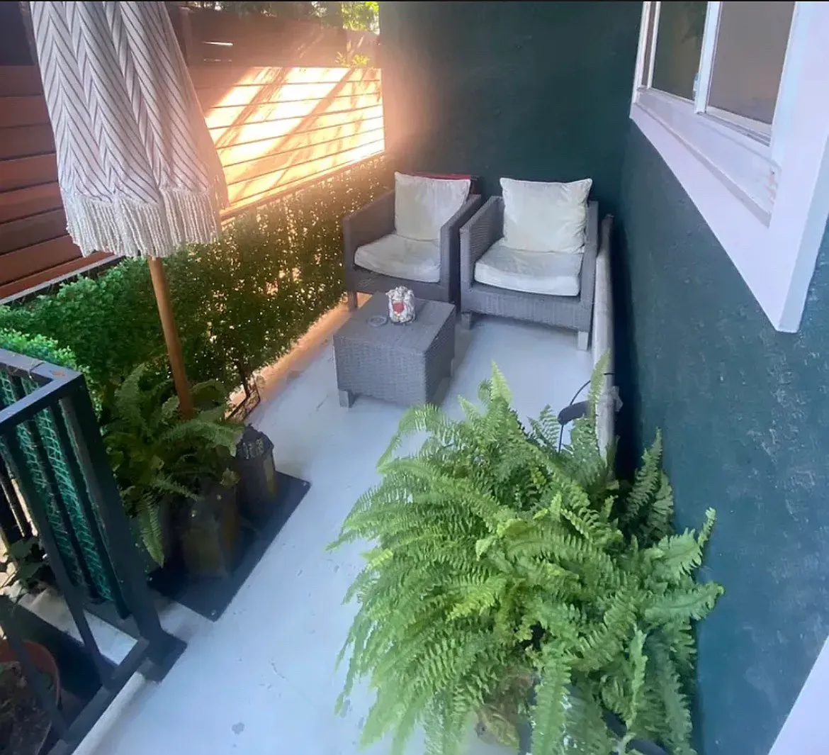 3 bed, 1300 sqft, $4,300 — Photo 3