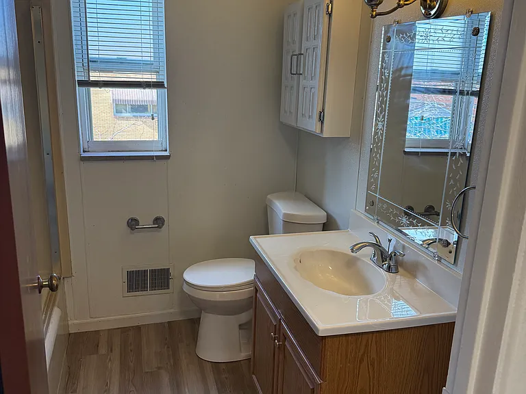 509 Verona St — Photo 4
